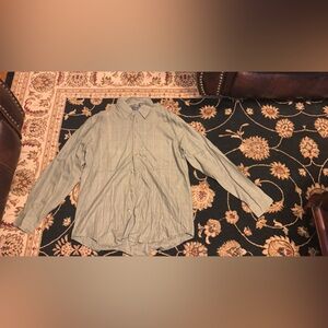 IZOD Shirt Mens Medium Brown Plaid Crest Logo Button Up Long Sleeve Work Casual